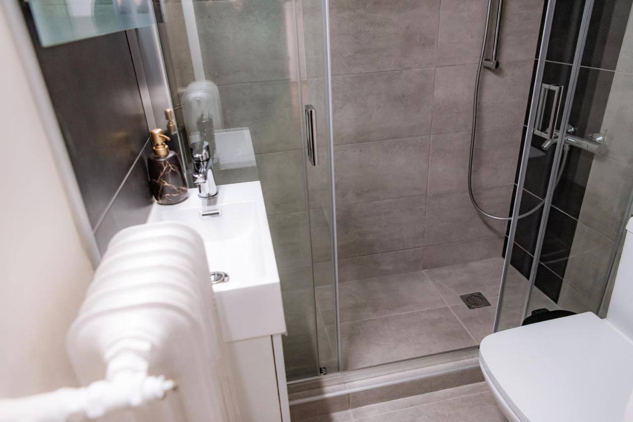 Apartment Pnika 3 เอเธนส์ ภายนอก รูปภาพ